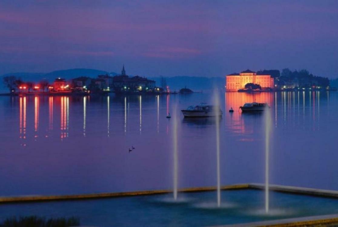 Marina Apartment & Suite Verbania Buitenkant foto